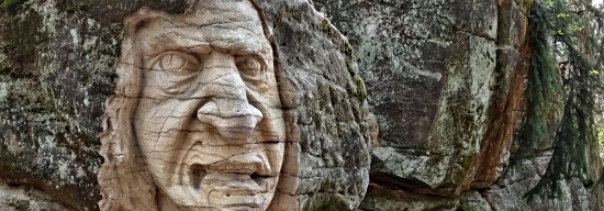 Brniště reliéfy